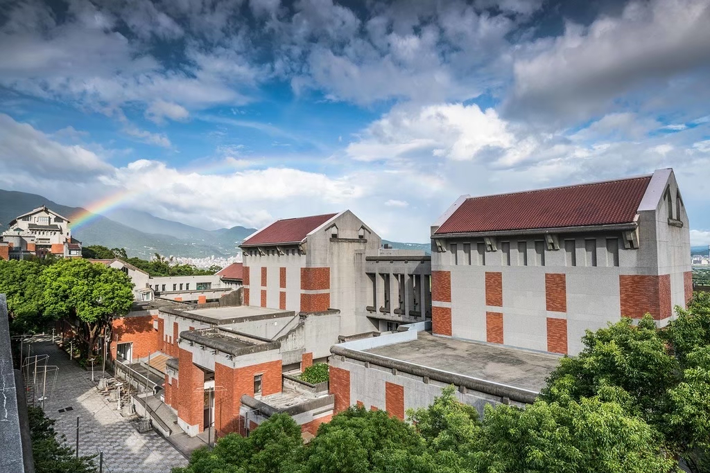 台北藝術大學風景照片